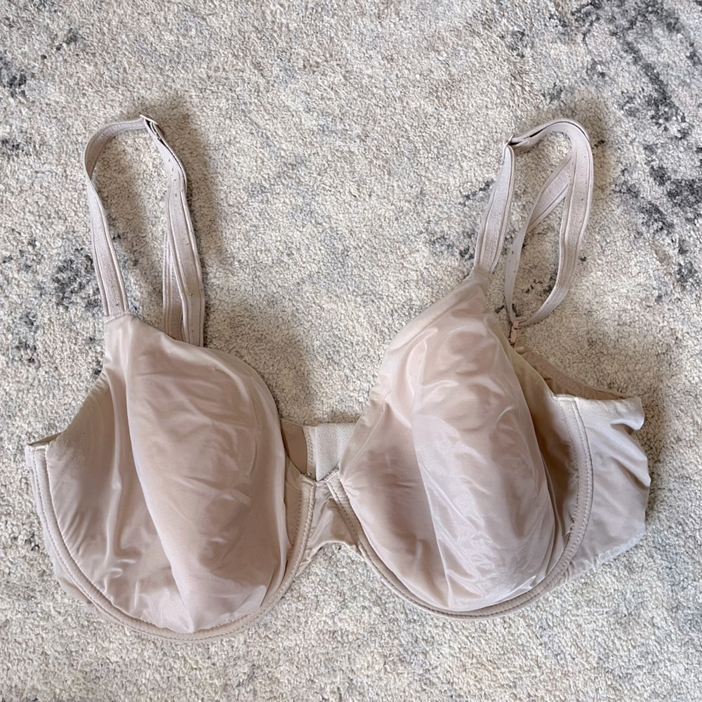 34DDD Victoria’s Secret